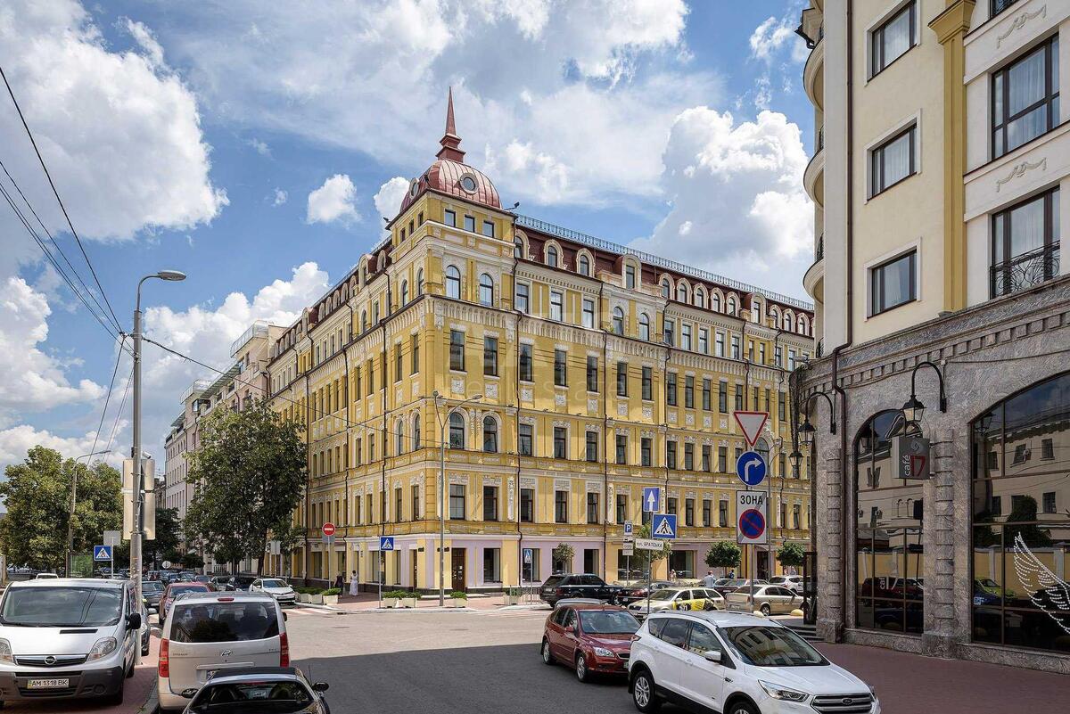 Office vul. Jaroslavs'ka 58, 1300m2