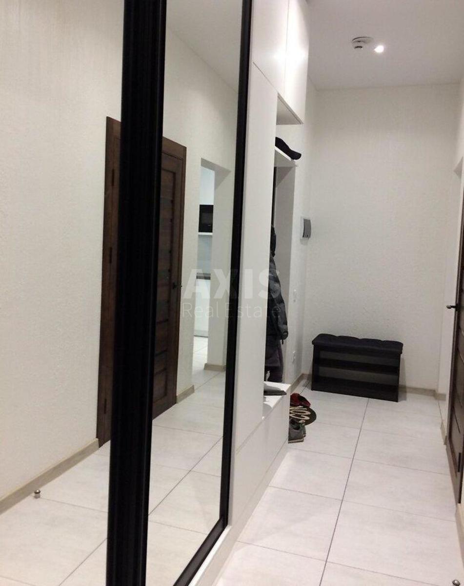 2k apartment vul. Krakivs'ka 308