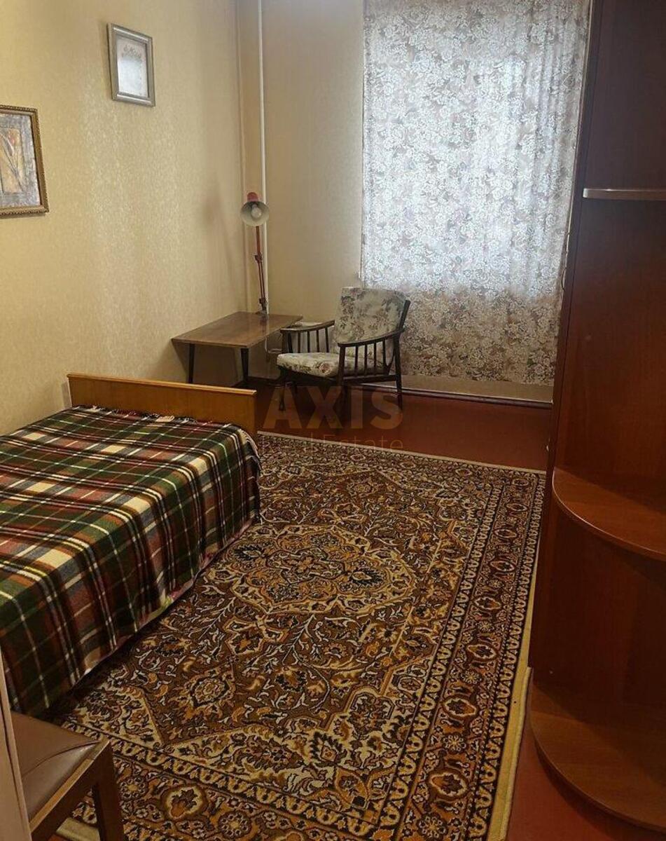 2к квартира ул. Сержа Лифаря 175