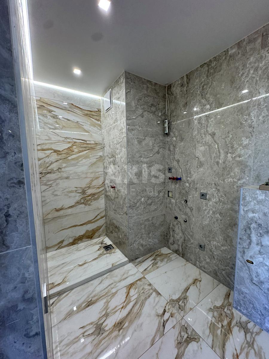 3k apartment vul. Osokors'ka 2А615118