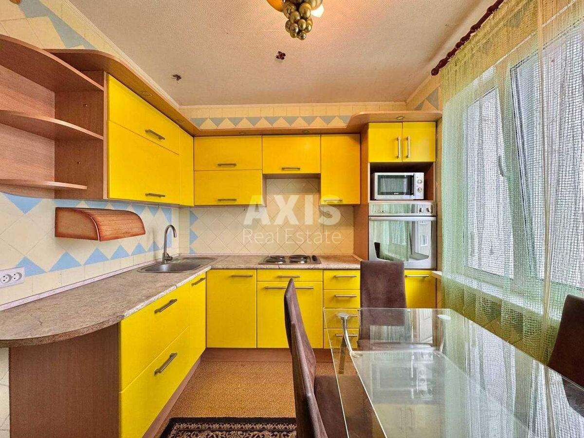 3к квартира ул. Заболотного Академика 15