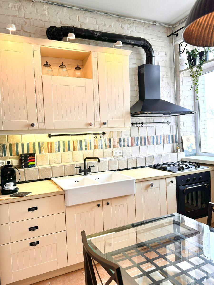 2k apartment vul. Shovkovychna 13/246739