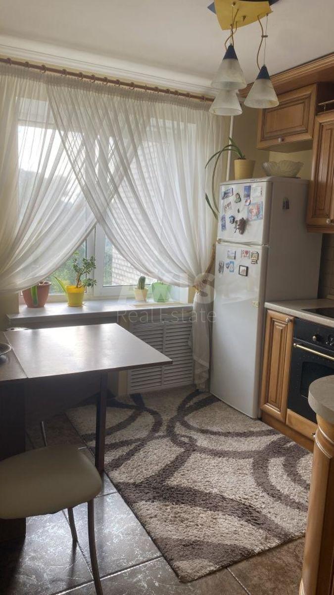 2k apartment vul. Jerevans'ka 28А8