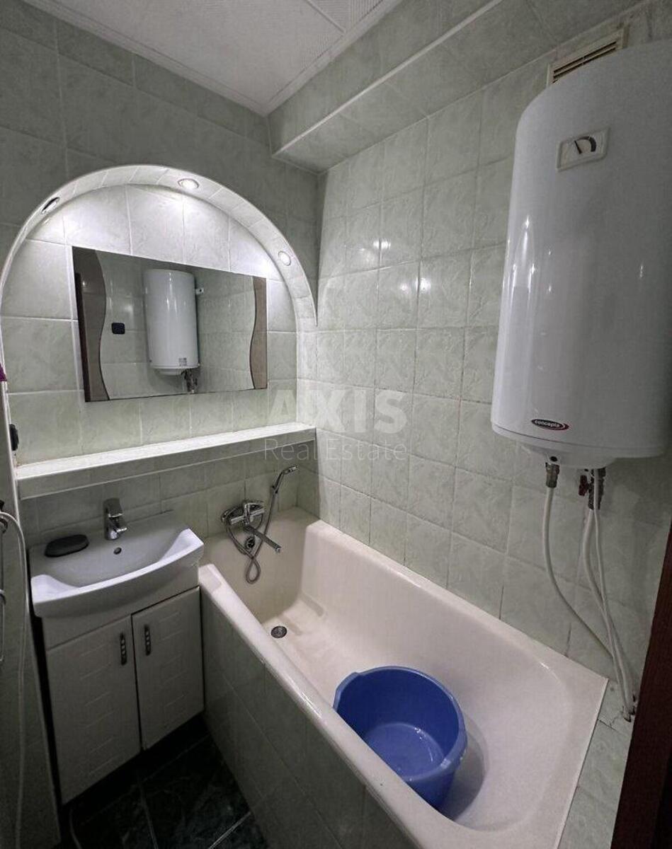 2k apartment vul. Lytvynenko-Vol'gemut 1Б566673