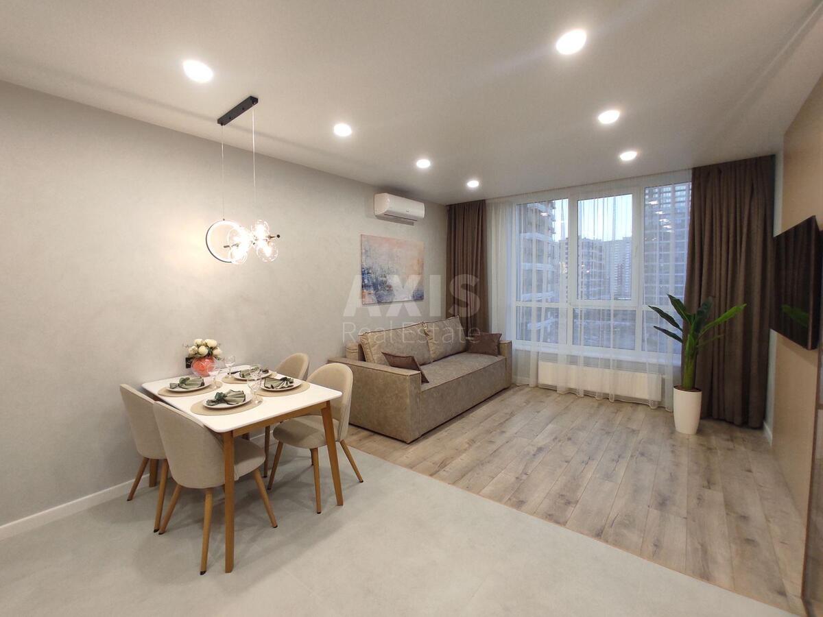 1k apartment vul. Rodyny Kristeriv 141