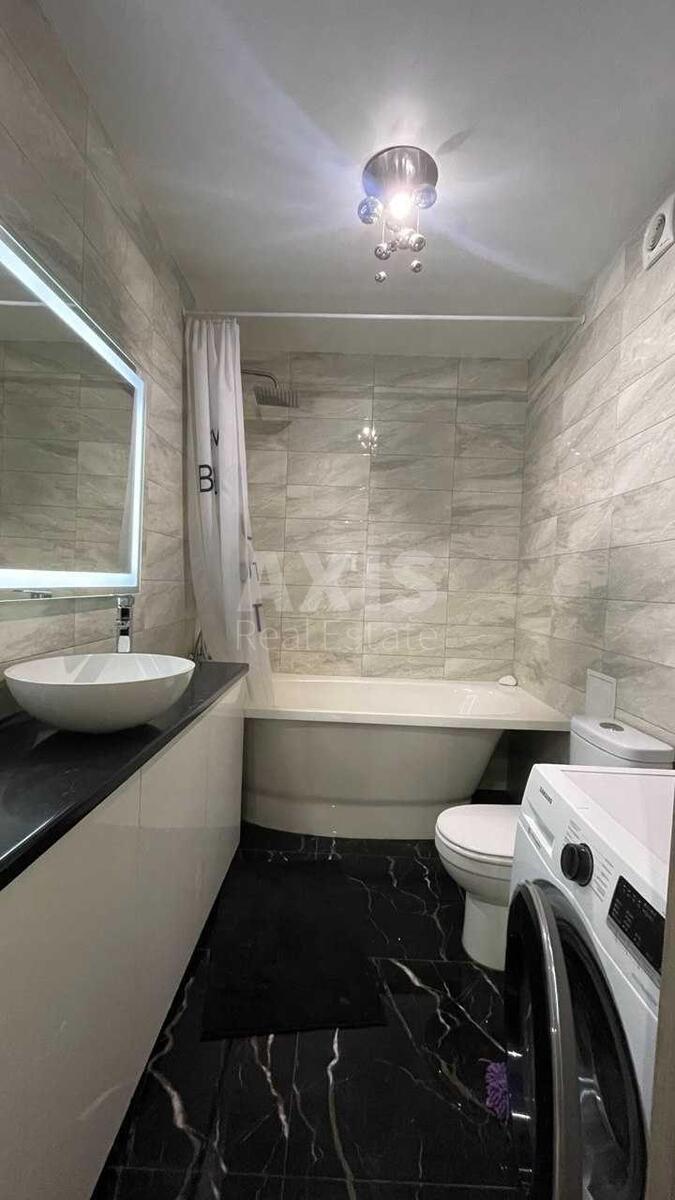 2k apartment vul. Zhuravlyna 47