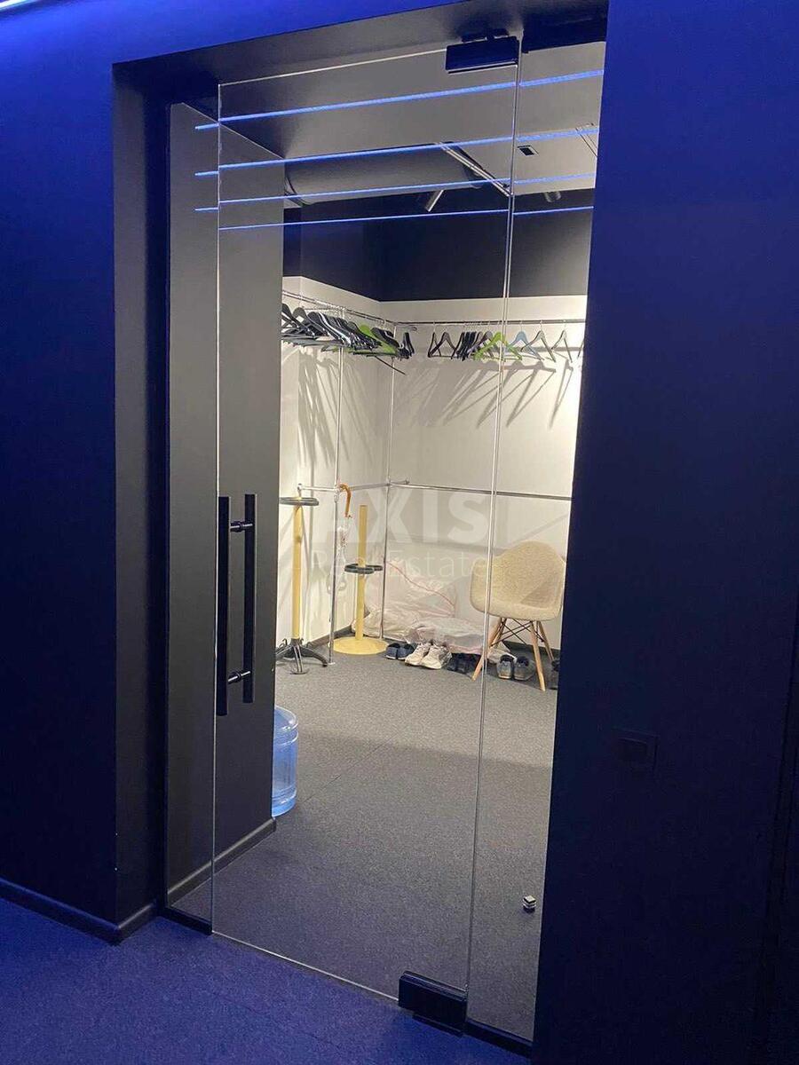 Офис ул. Антоновича 74, 680м26119513