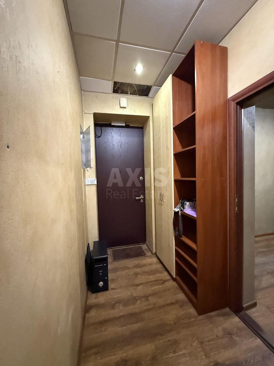 Office bul. Druzhby Narodiv 21, 90m2571055