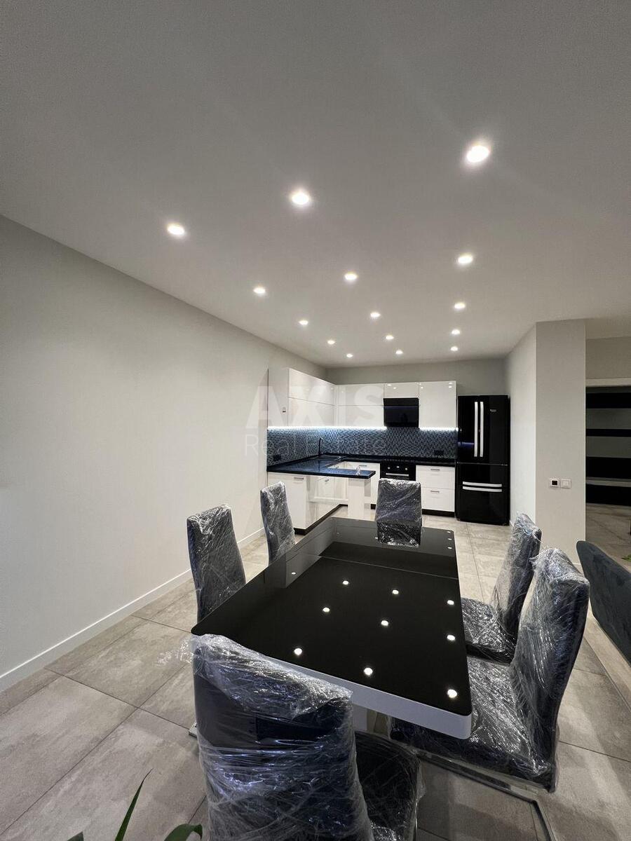 3k apartment vul. Dmytrivs'ka 10615681