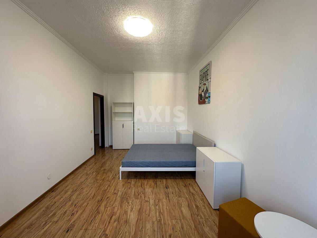 3k apartment vul. Zlatoustivs'ka 504