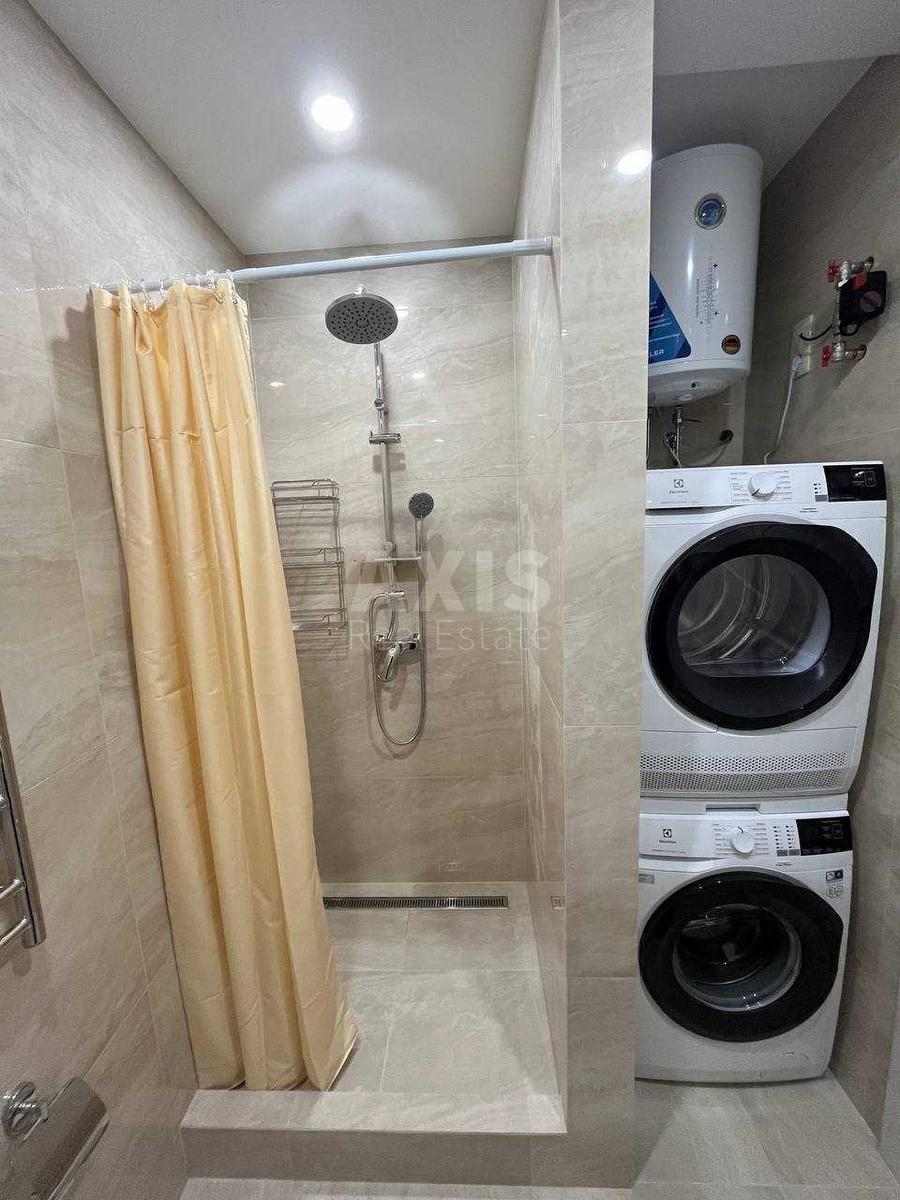 2к квартира ул. Драгоманова 31А3