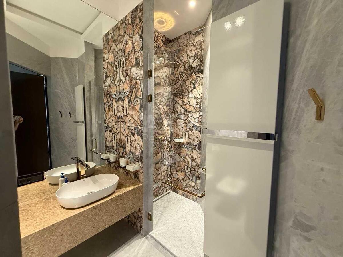 4k apartment vul. Zhyljans'ka 686081713