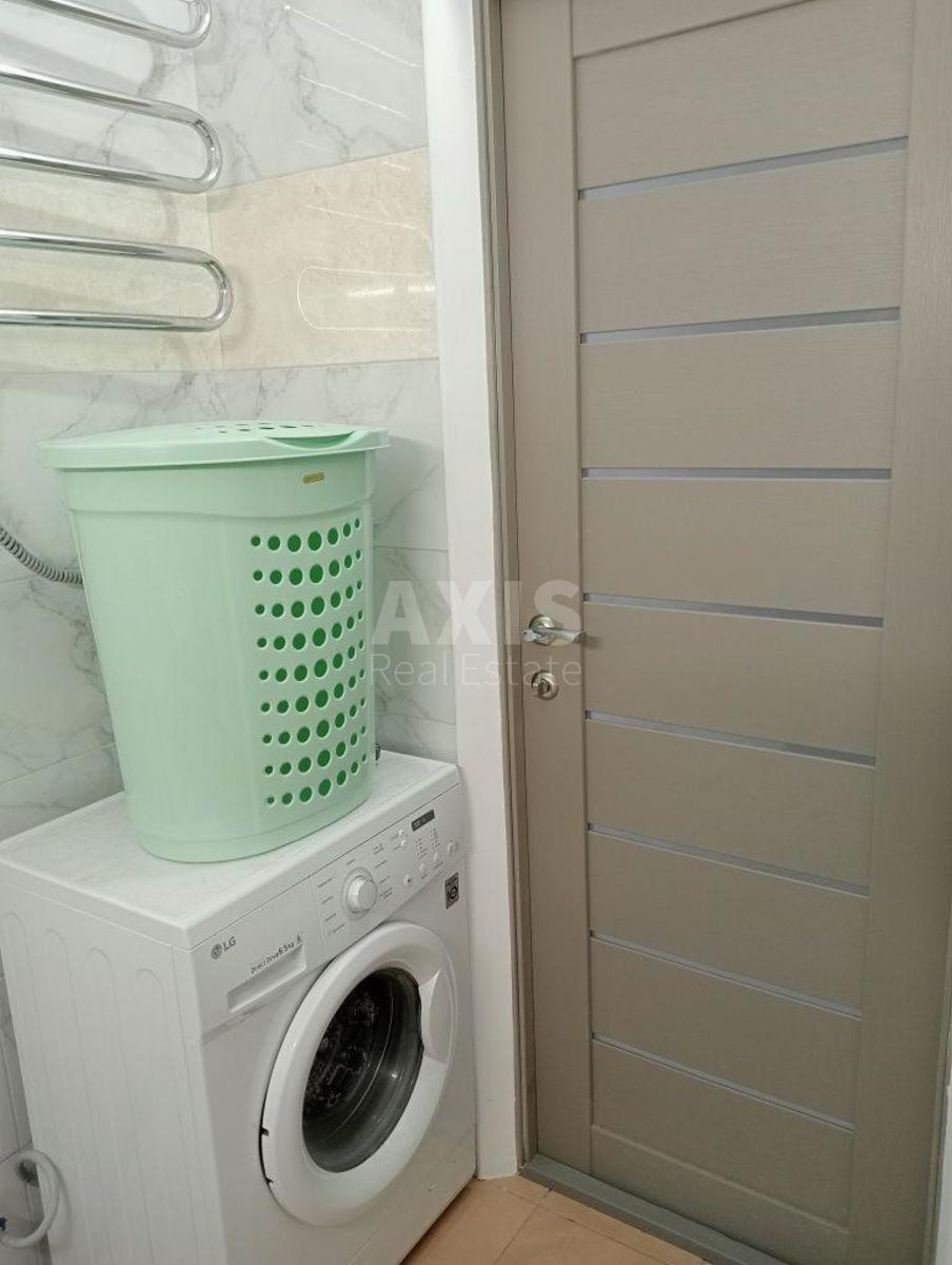 1k apartment vul. Malozemel'na 756