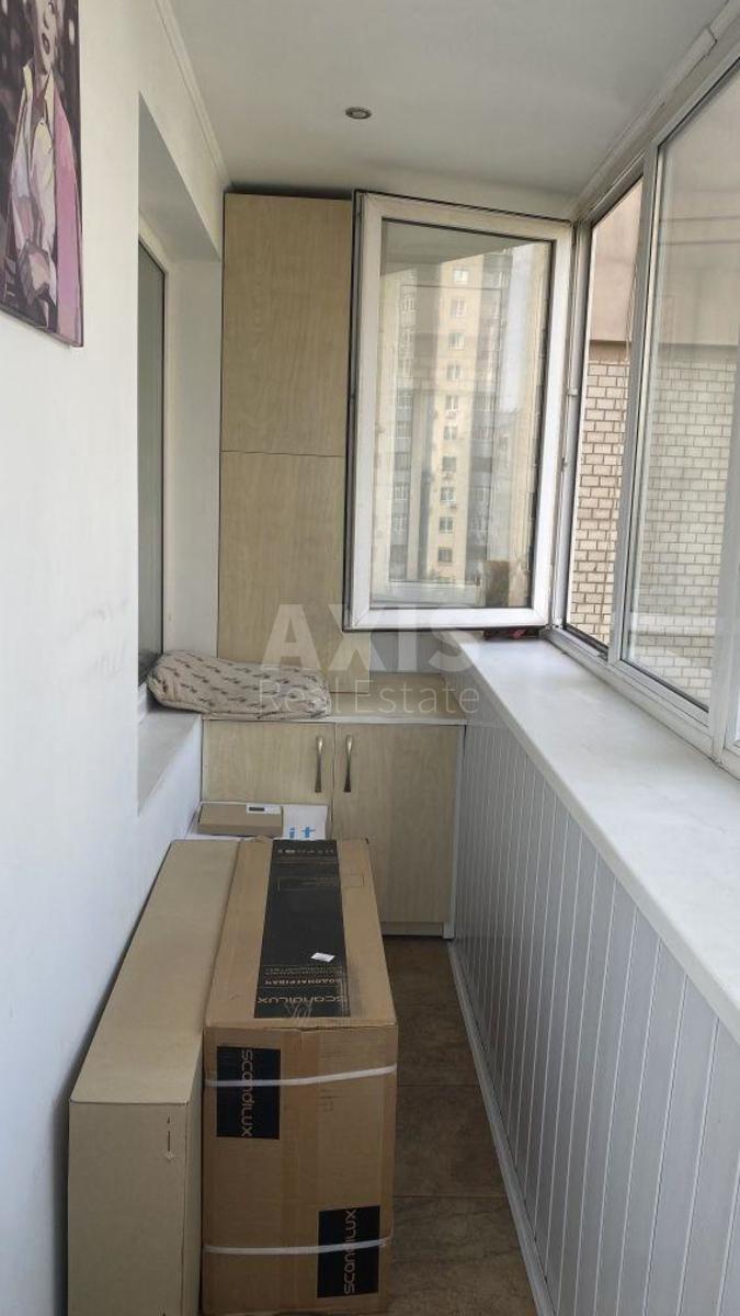 2k apartment vul. Jerevans'ka 28А9