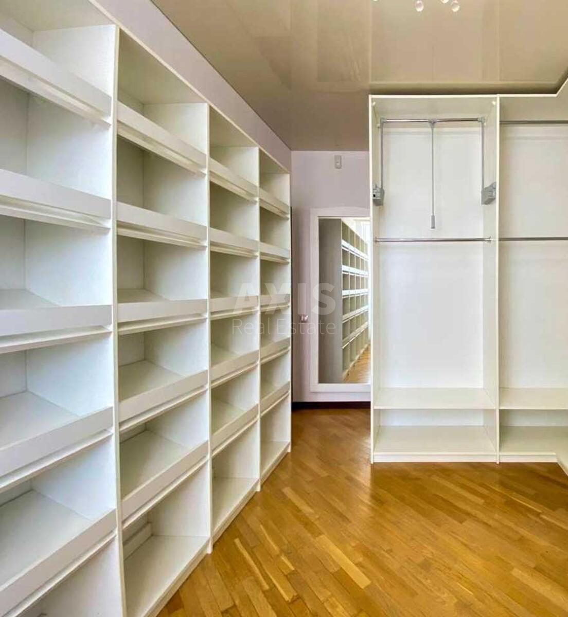 4k apartment vul. Voskresens'ka 14Б5755110