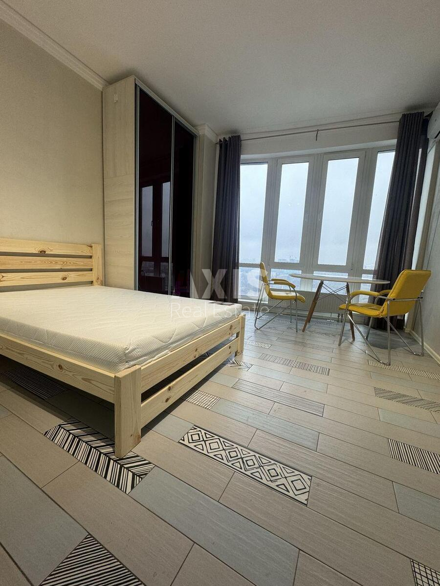 4k apartment vul. Kyrylo-Mefodii'vs'ka 2564332