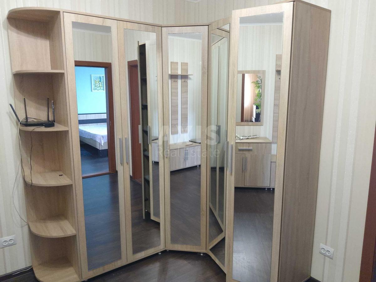 3k apartment vul. Zdolbunivs'ka 1315