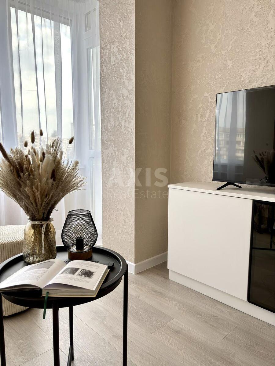 1k apartment vul. Tymoshenka Marshala 25