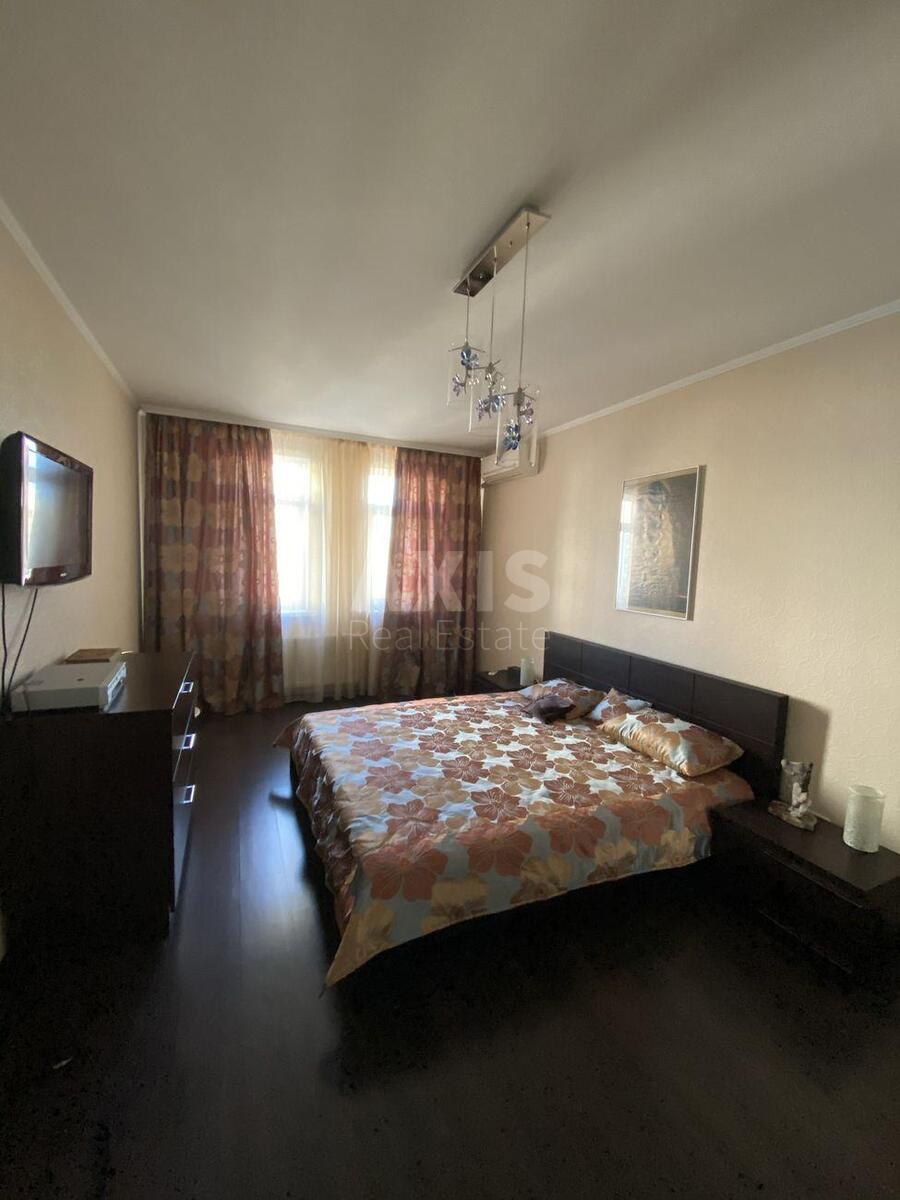 2k apartment vul. Myshugy Oleksandra 21