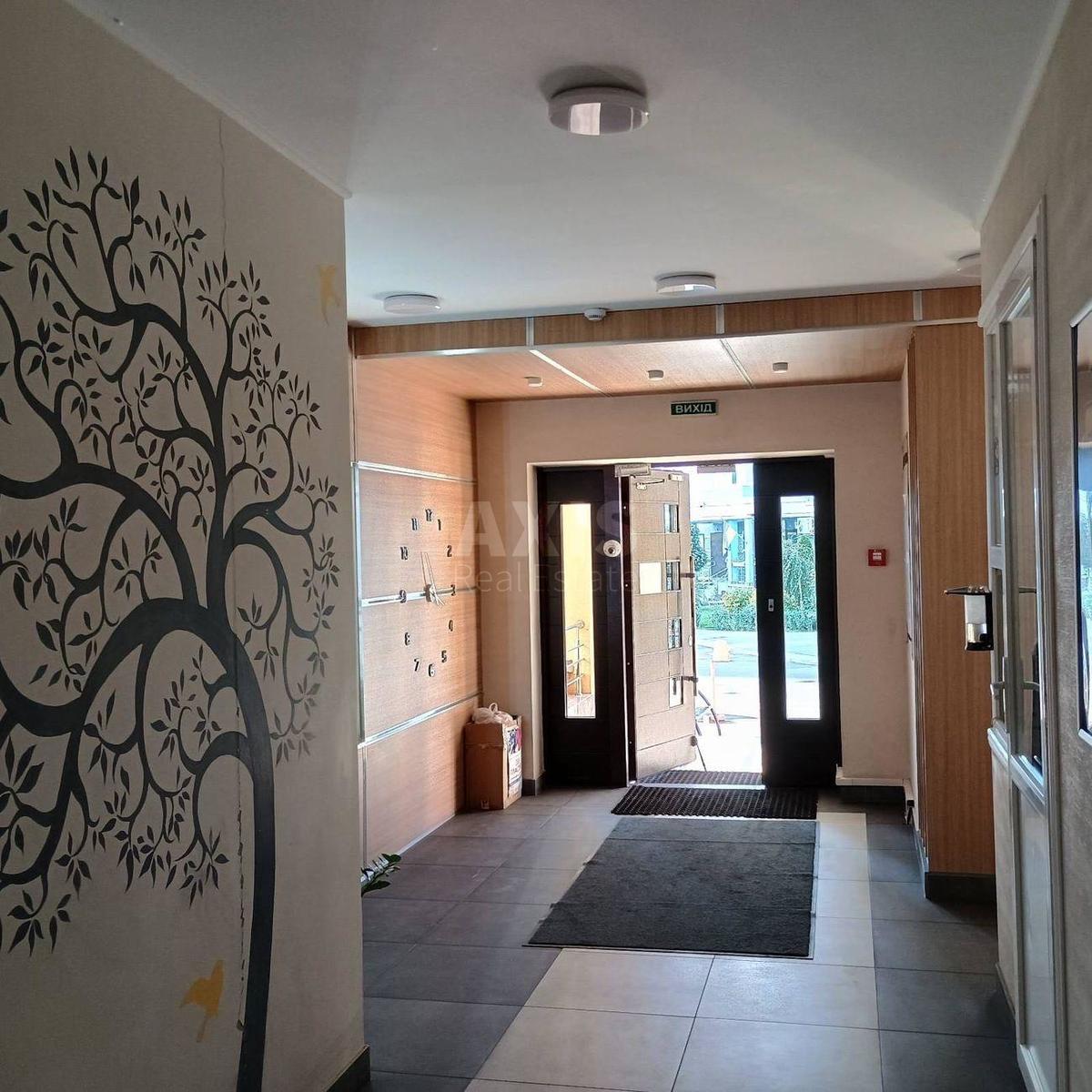 3k apartment vul. Voskresens'ka 148