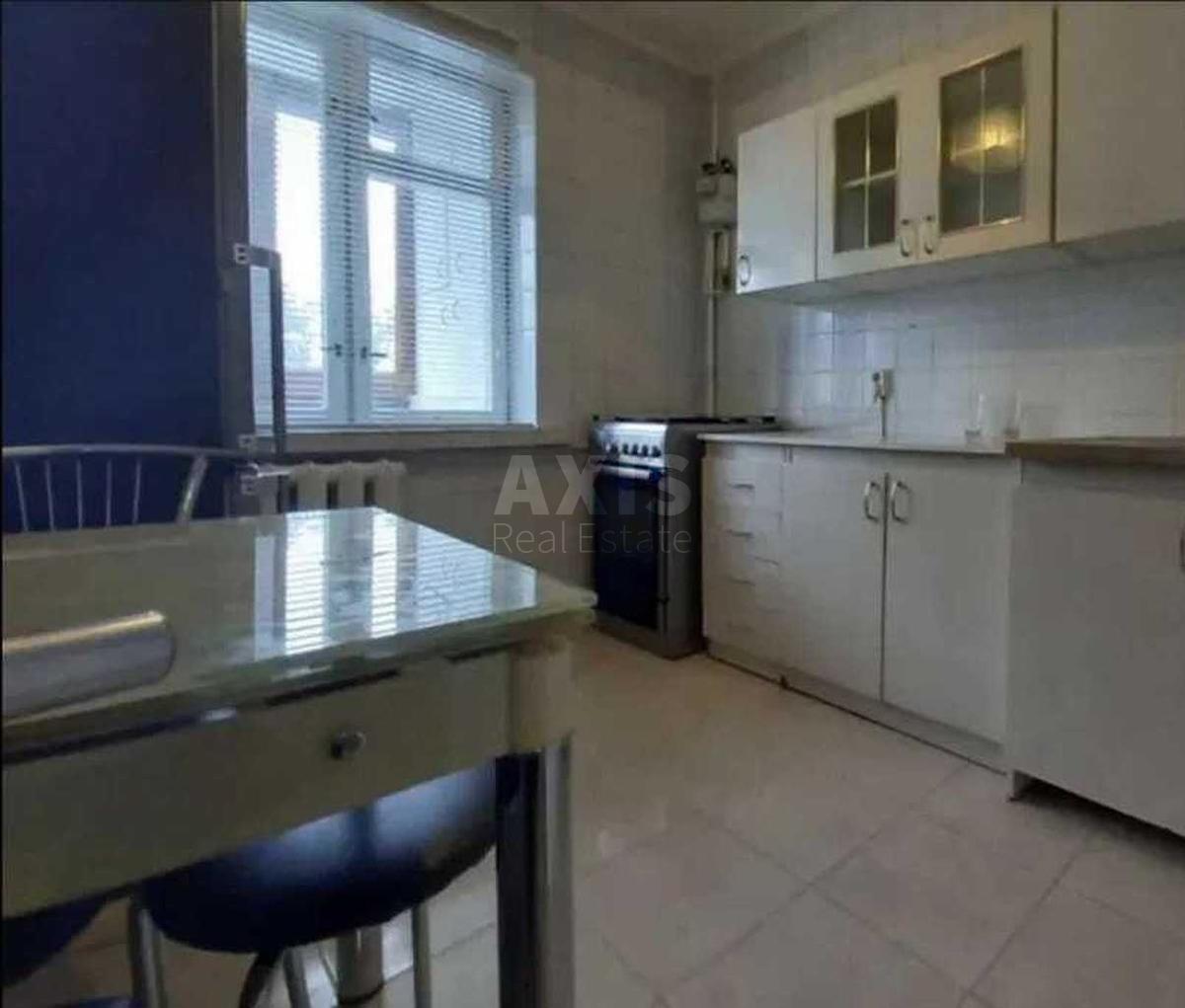 1k apartment vul. Zhyvopysna 7