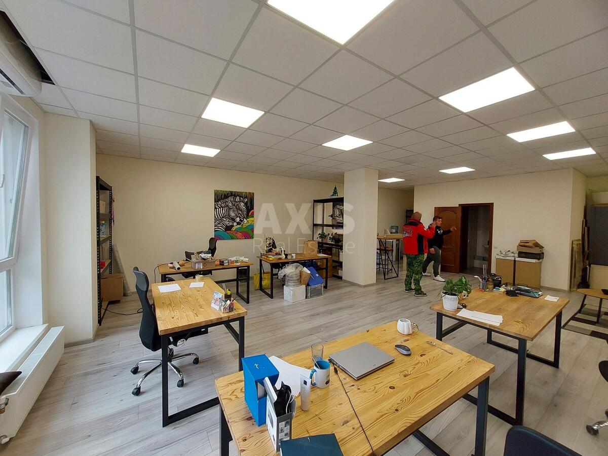 Office vul. Glybochyc'ka 40, 71m29