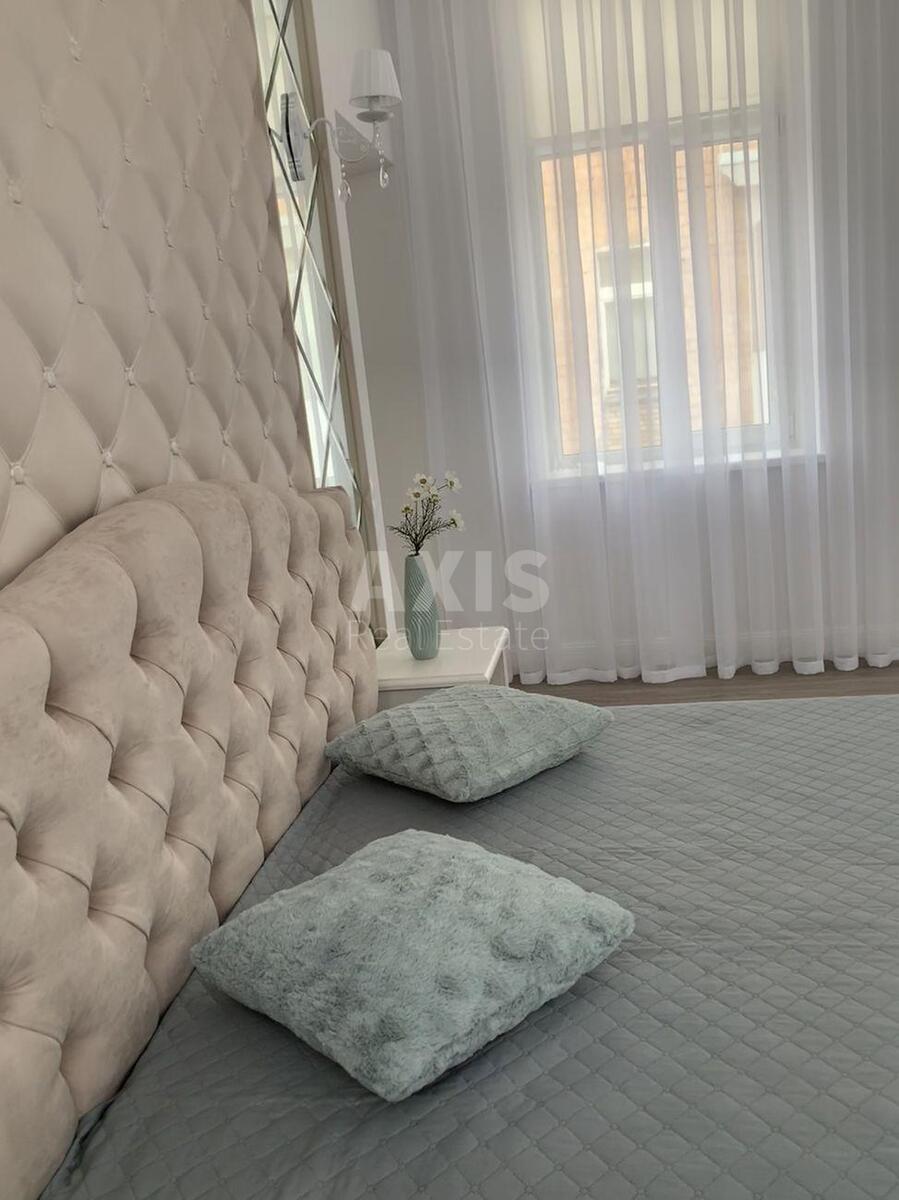 2k apartment vul. Pyrogova 1/35637013