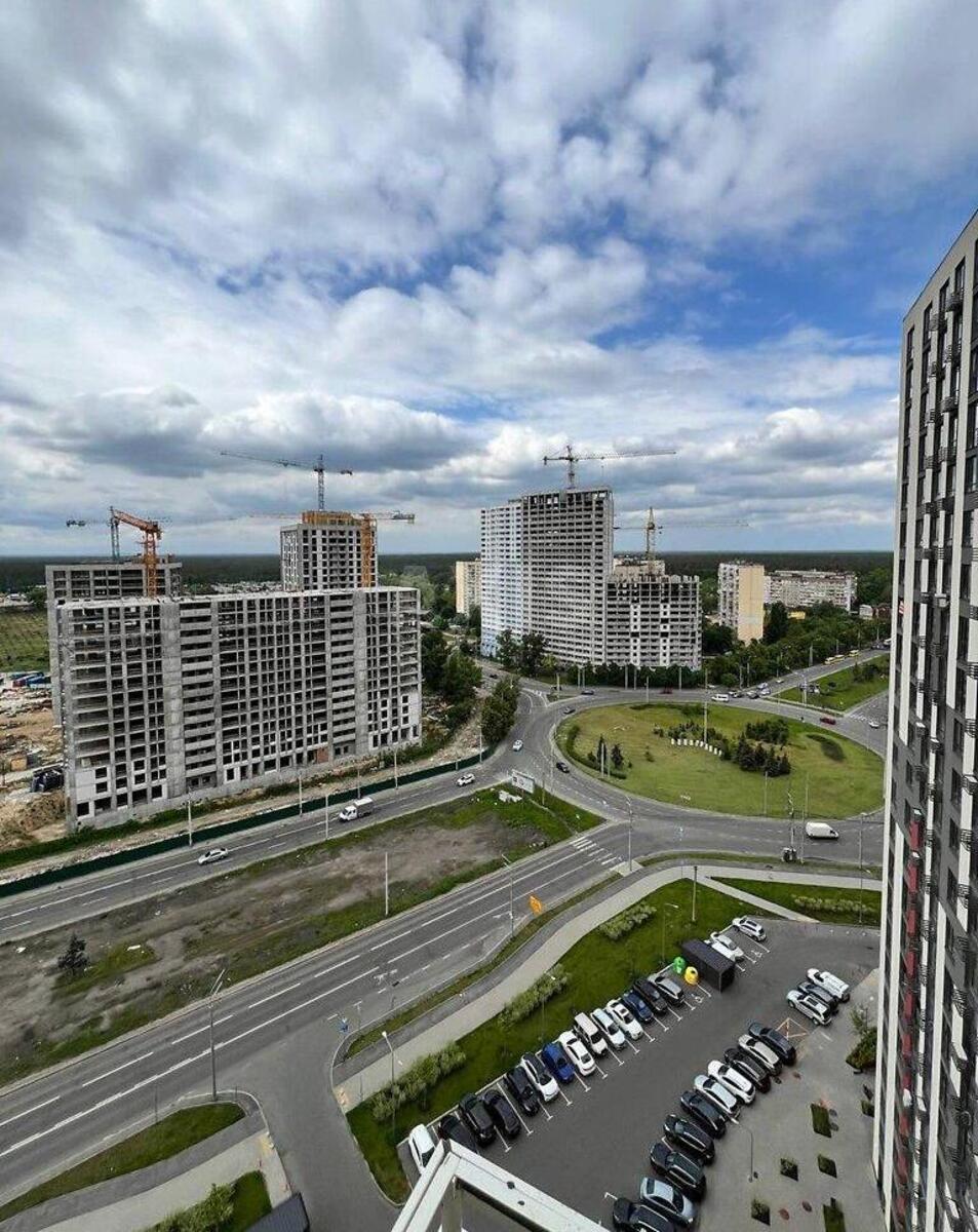 2k apartment vul. Grechka Marshala 4410