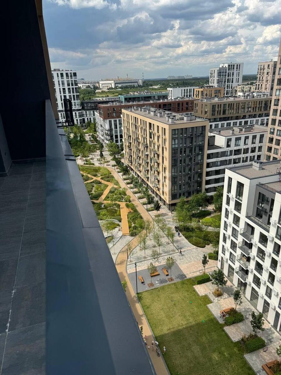 4k apartment vul. Saljutna 2Б592936