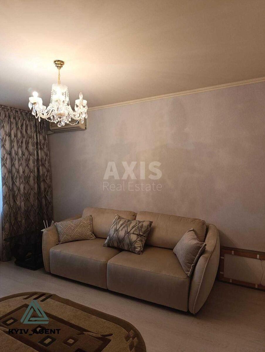 3k apartment vul. Ahmatovoi' Anny 15627411