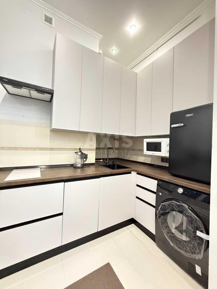 1k apartment vul. Ljuterans'ka 1663041