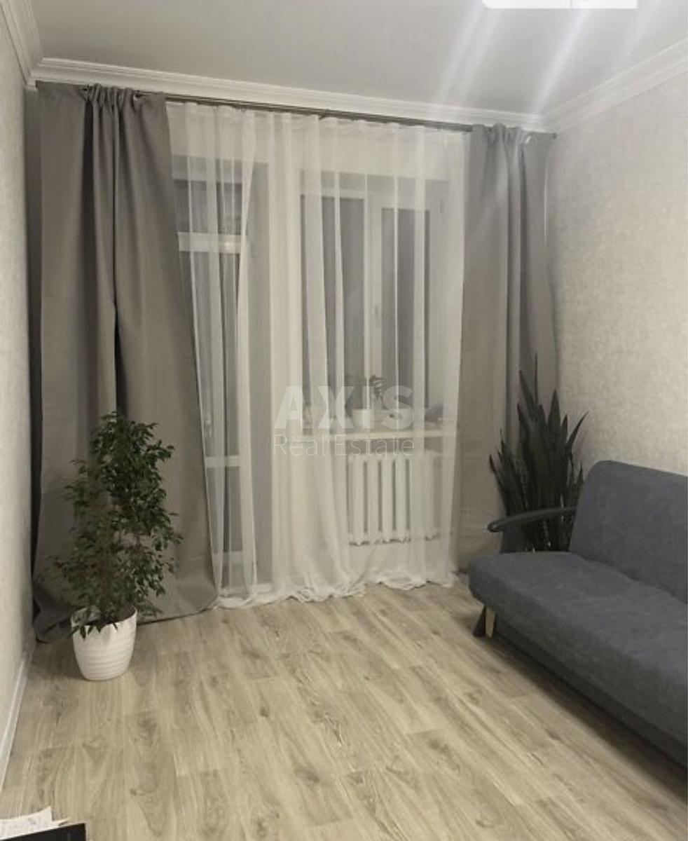 1k apartment pr-t Vidradnyj 1445