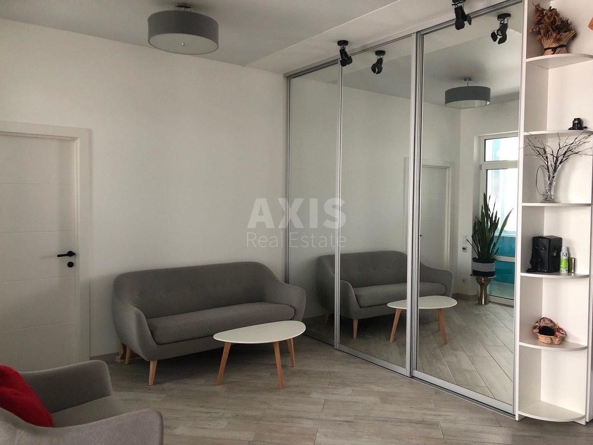 1k apartment vul. Jevgena Konoval'cja 34
