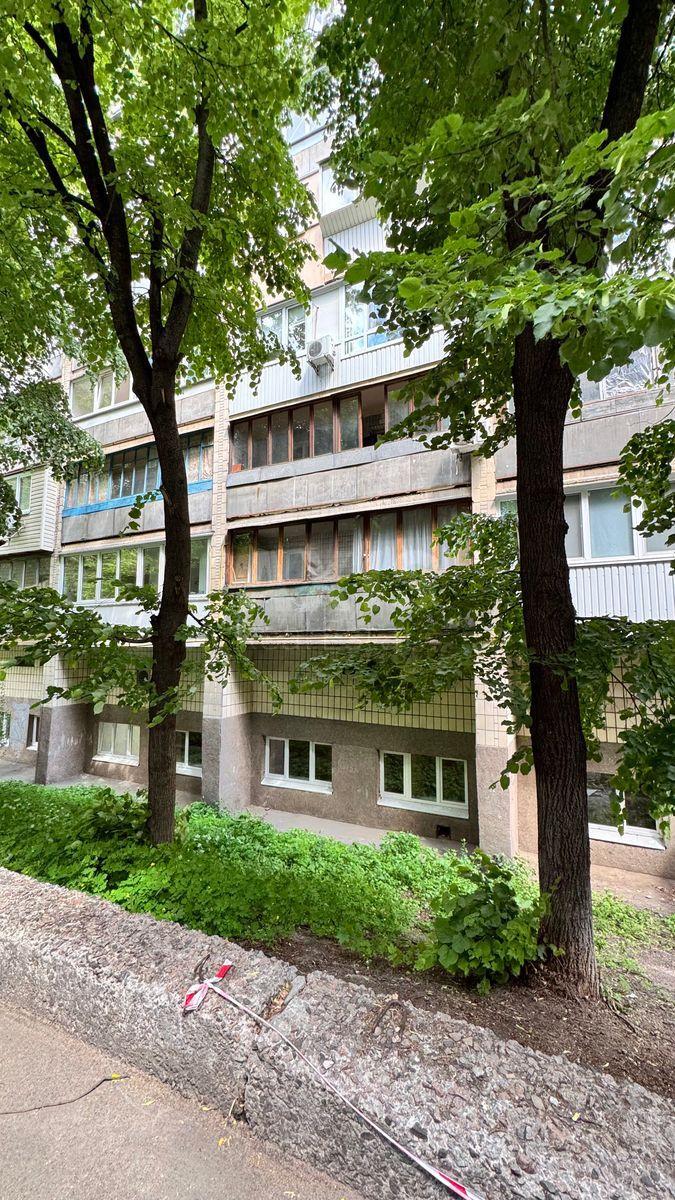 1k apartment uzv. Klovs'kyj 2011
