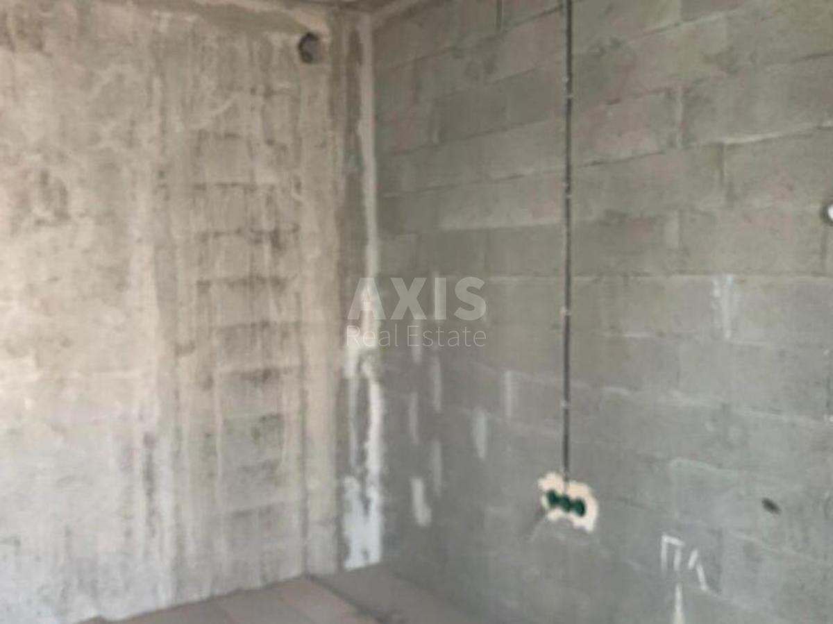 5k apartment vul. Mykil's'ko-Slobids'ka 104