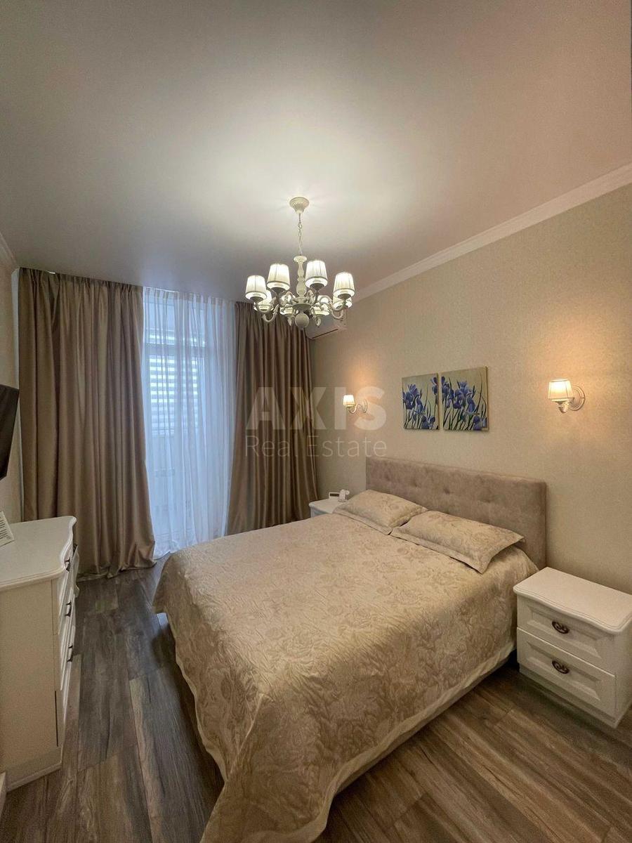 5k apartment vul. Demii'vs'ka 138
