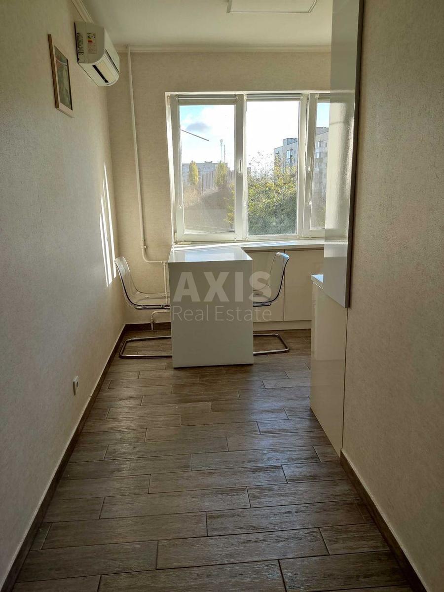 2k apartment vul. Velyka Kytai'vs'ka 104