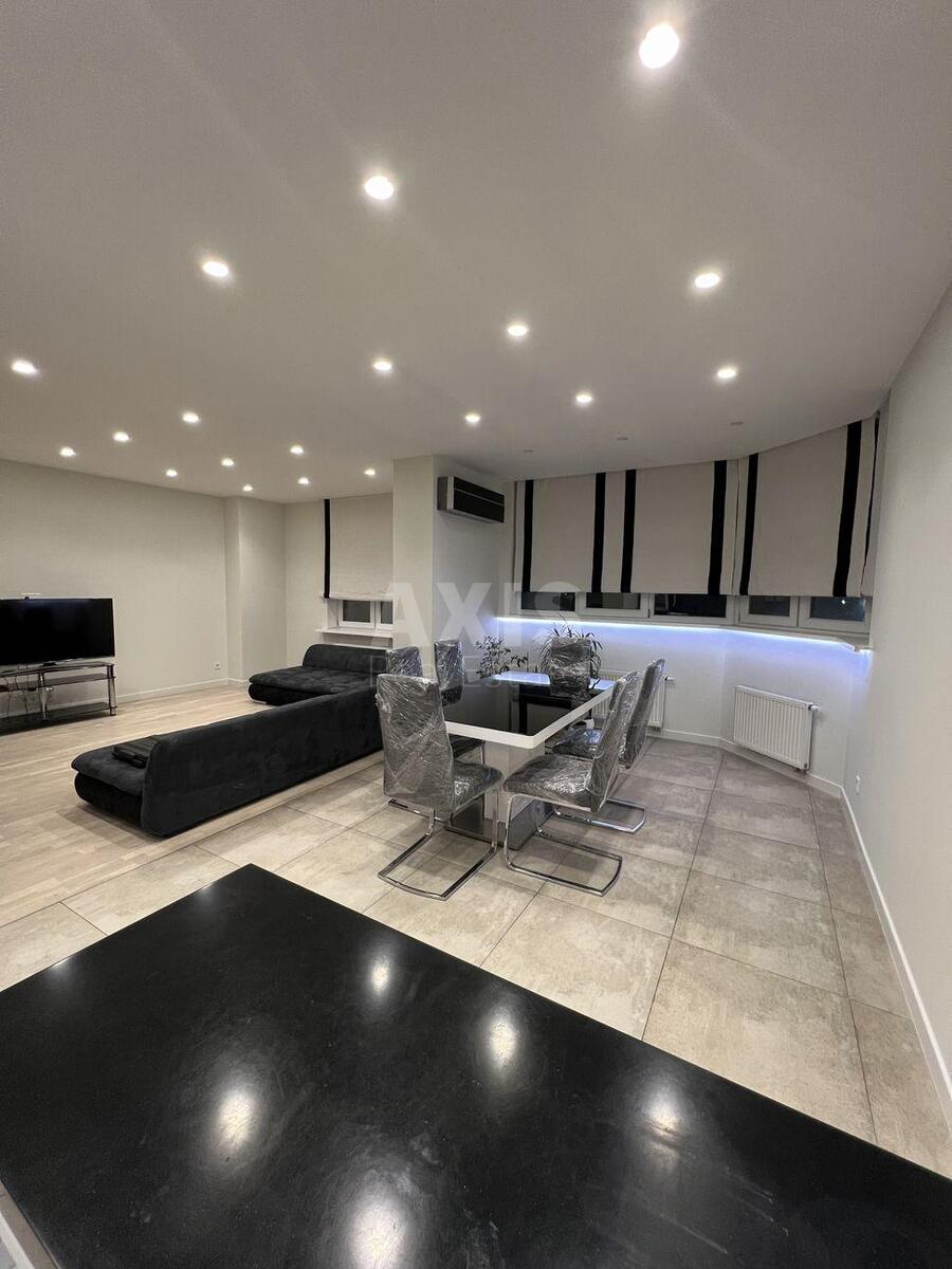 3k apartment vul. Dmytrivs'ka 10615682