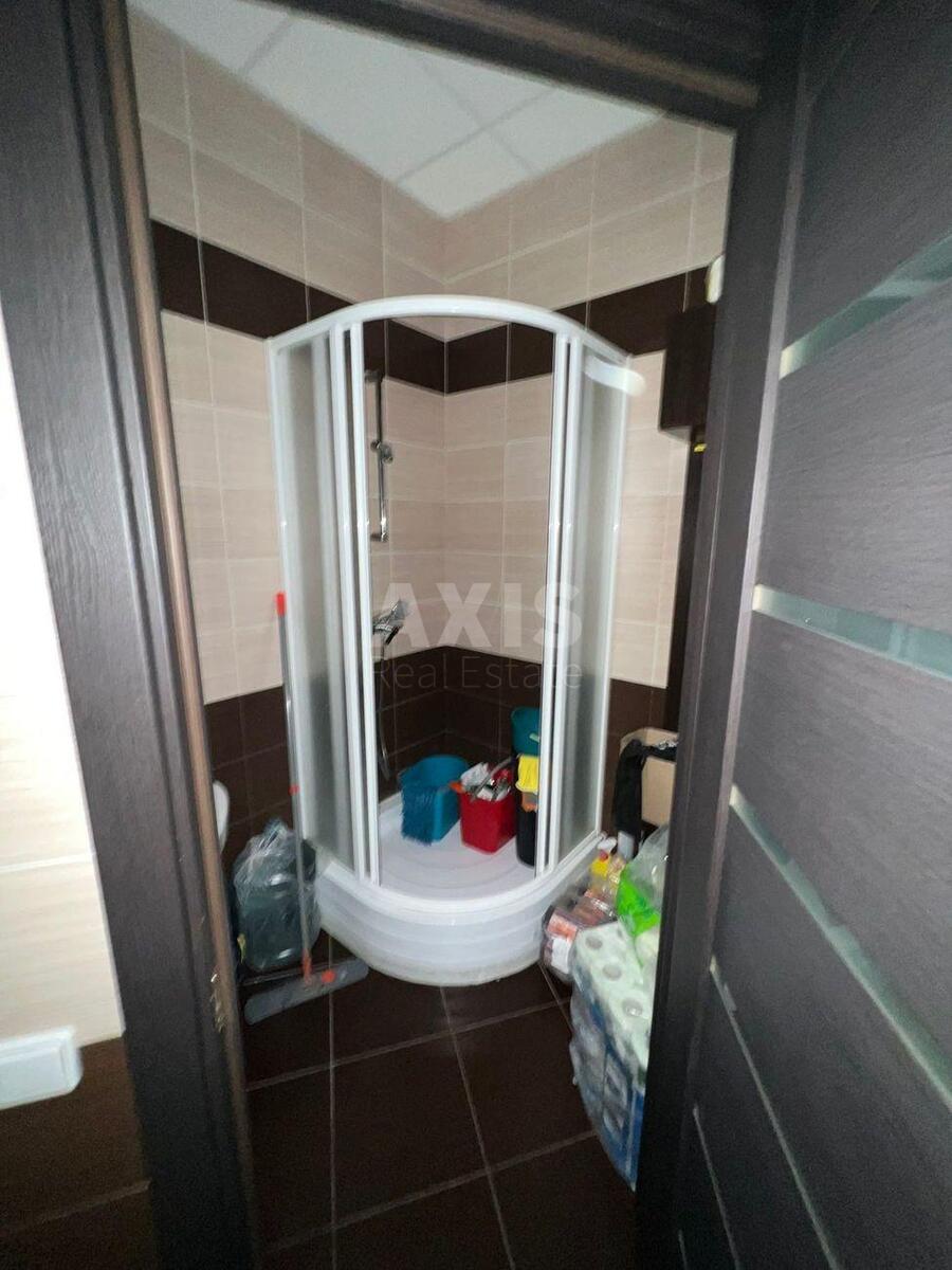 Office vul. Jevgena Konoval'cja 36Д, 470m2609511