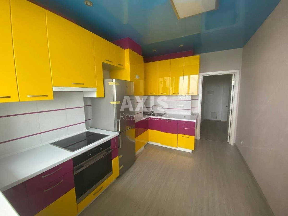 1k apartment vul. Solom'jans'ka 15А