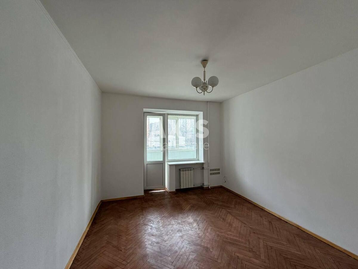 2k apartment uzv. Pechers'kyj 8