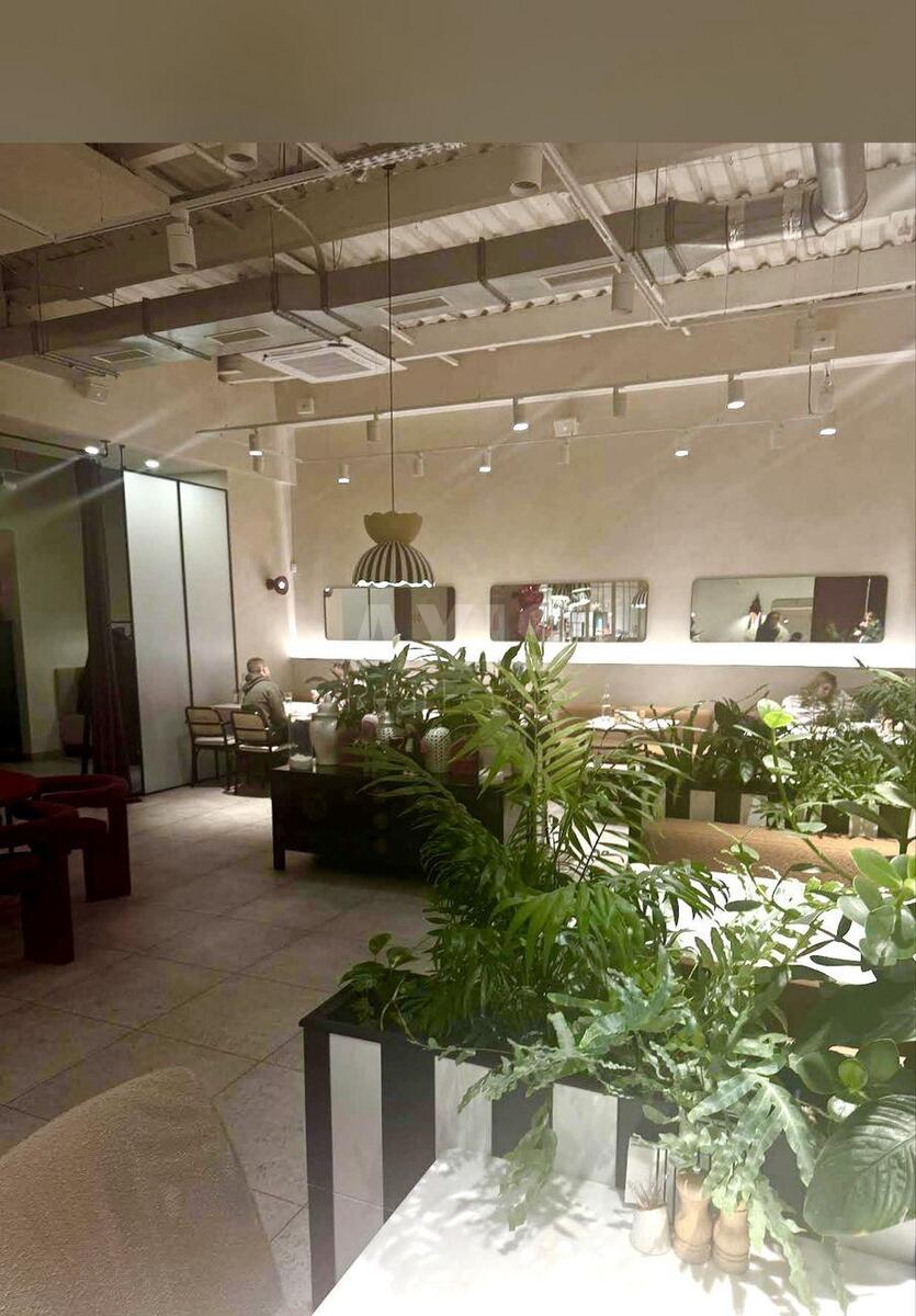 Объект торговли ул. Сагайдачного Петра 37, 211м26240413