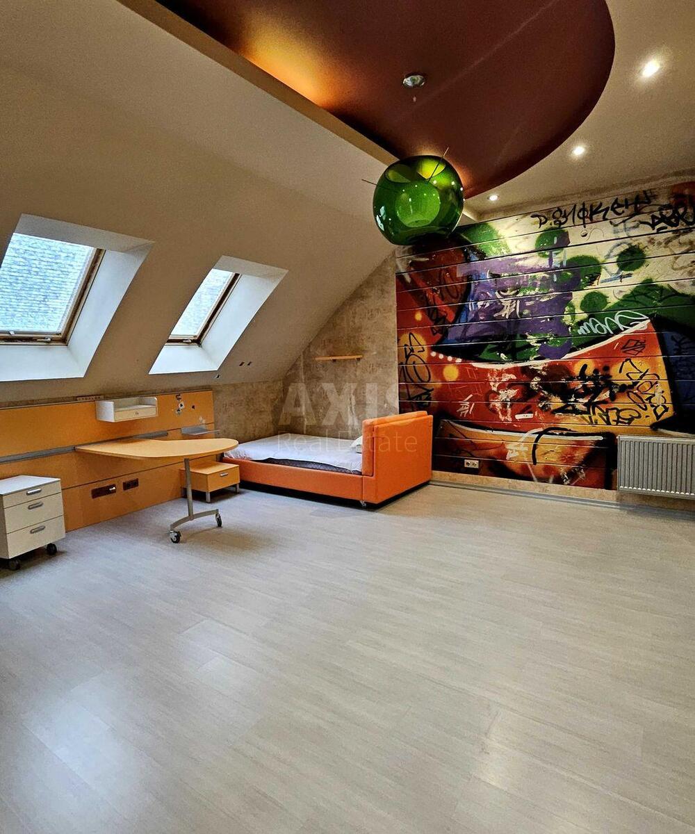 3k apartment vul. Jevgena Konoval'cja 32Б12