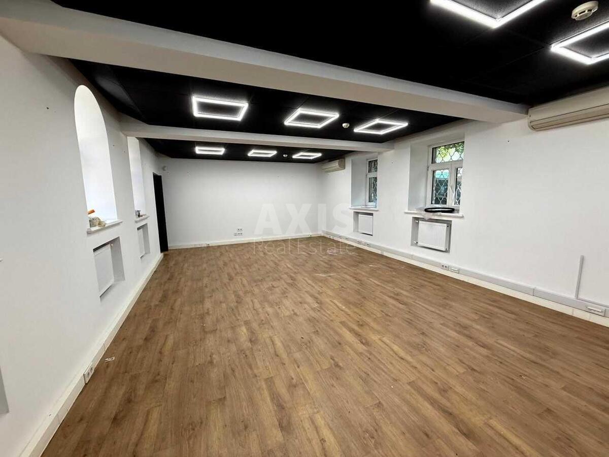 Office vul. Franka Ivana 29, 155m262132