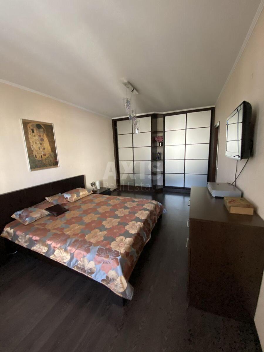 2k apartment vul. Myshugy Oleksandra 22