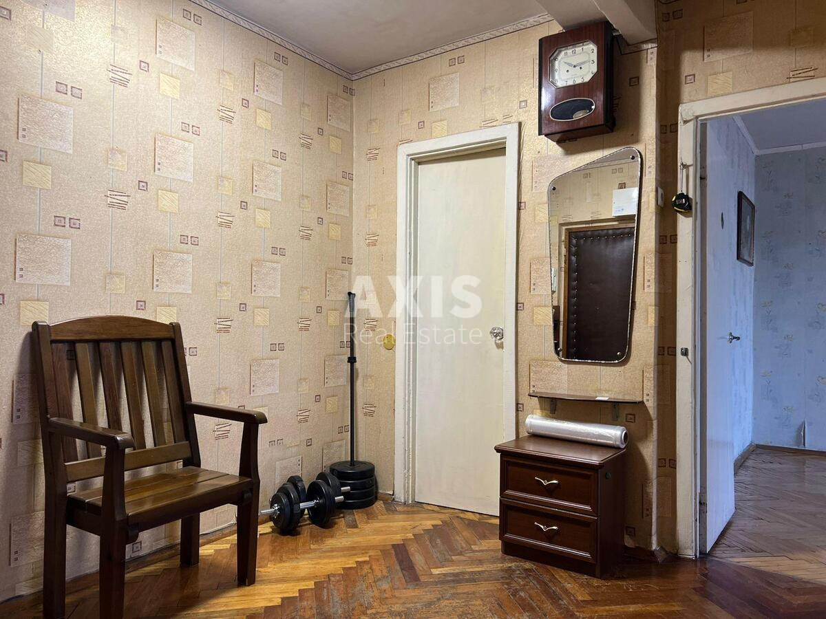 2к квартира ул. Жилянская 726