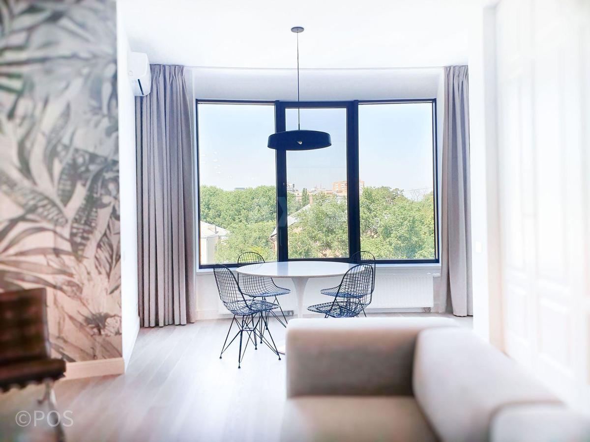 2k apartment vul. Jevgena Konoval'cja 26А2