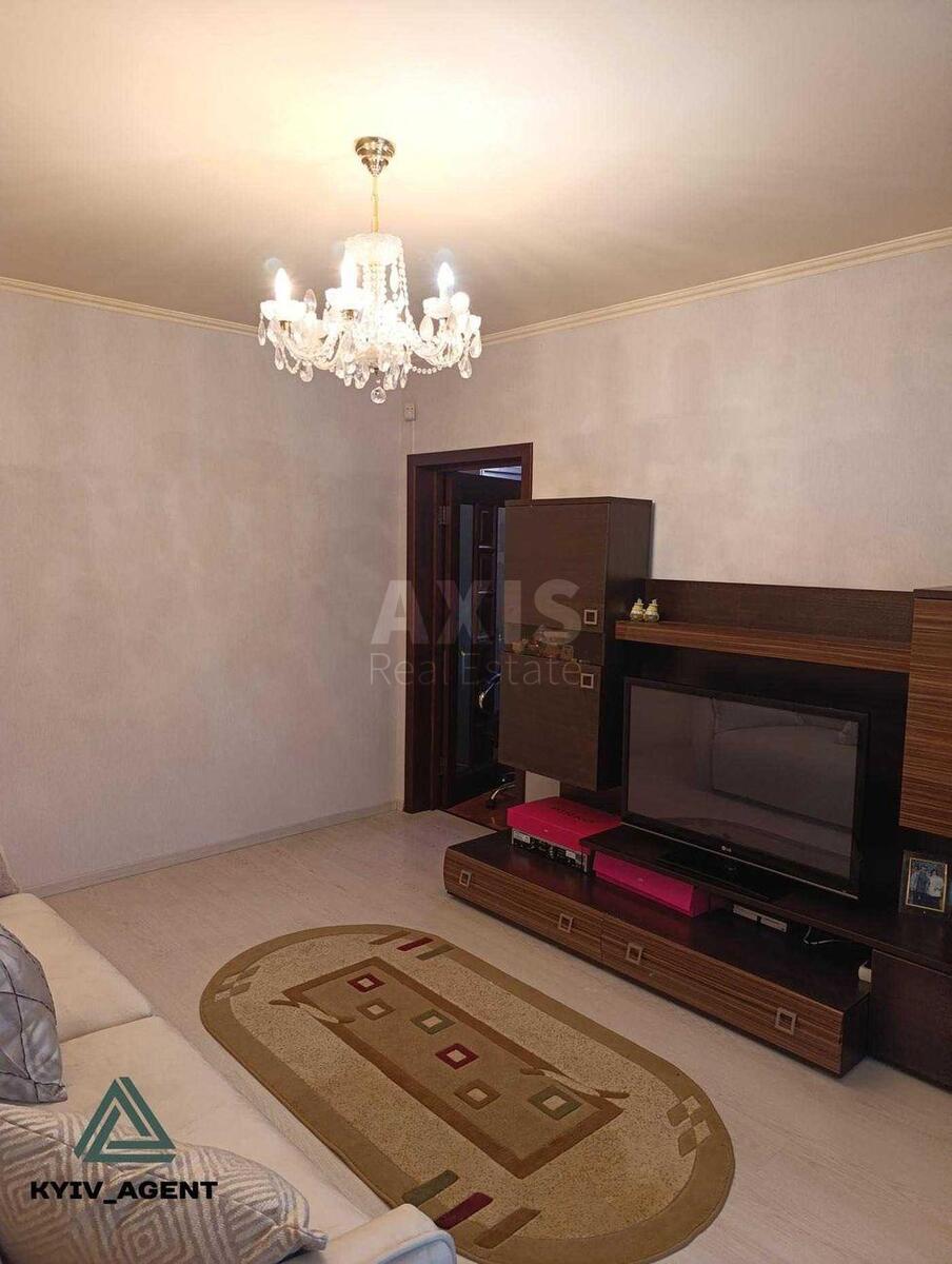 3к квартира ул. Ахматовой Анны 15627412