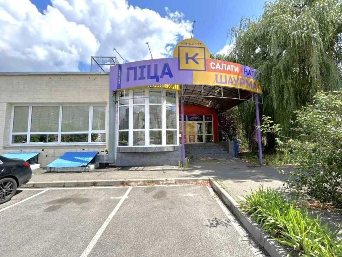 Trade object vul. Dragomanova 44, 150m2