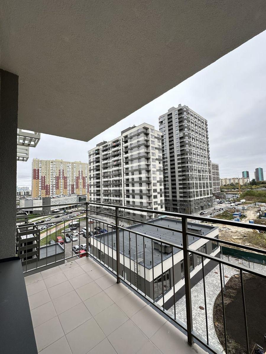 2k apartment vul. Oleksandra Olesja 74